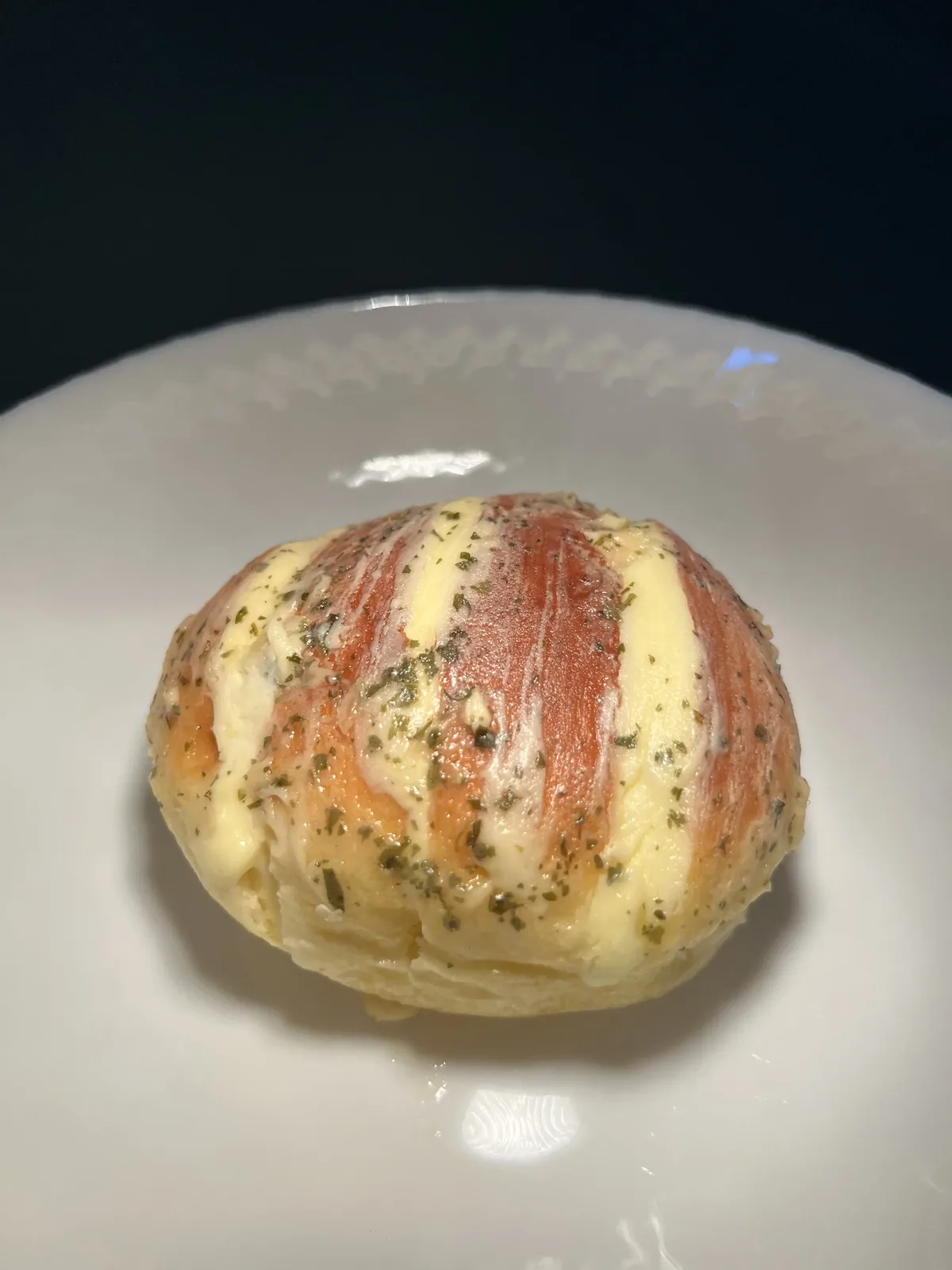Garlic bread with cream cheese filling — Butter and Flour HCMC